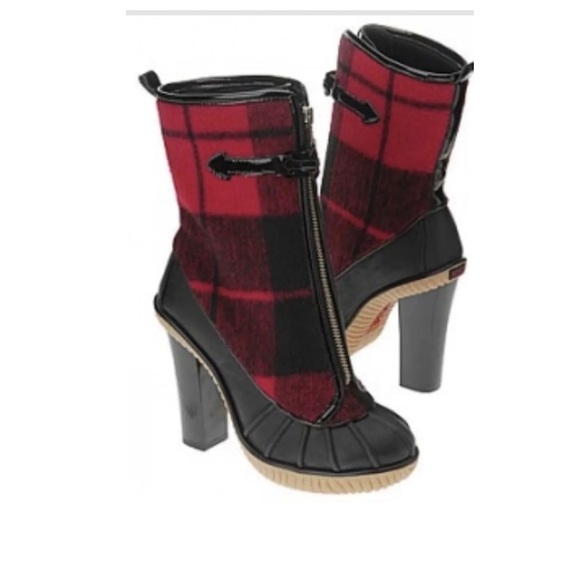 michael kors KORS red Tartan Duck Boot Heels size 6 - Picture 1 of 8